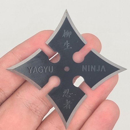 Steluta ninja pentru aruncat la tinta, neagra, 4 colturi, 6 cm