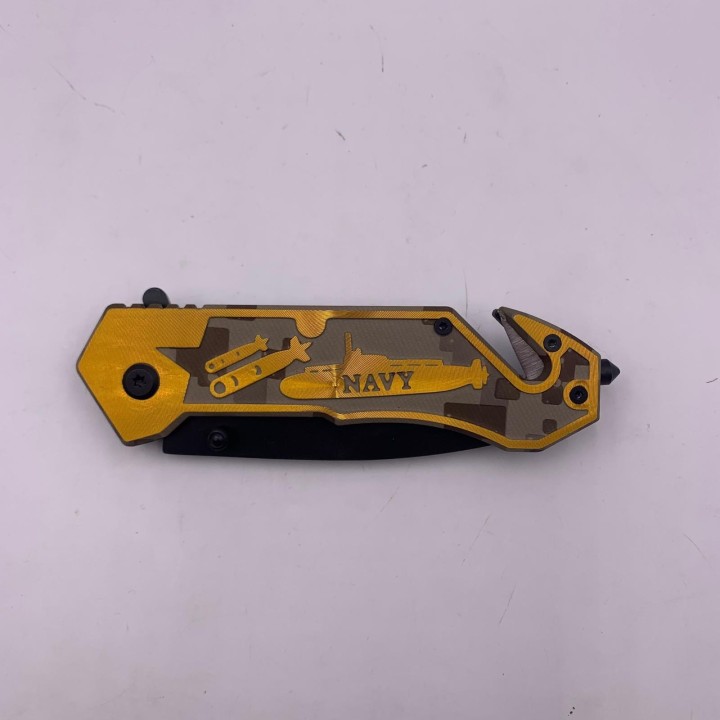Briceag manual, Model Navy, Auriu, Sistem Prindere la curea, Taiere Centura si spargator geamuri, Otel, 20 cm