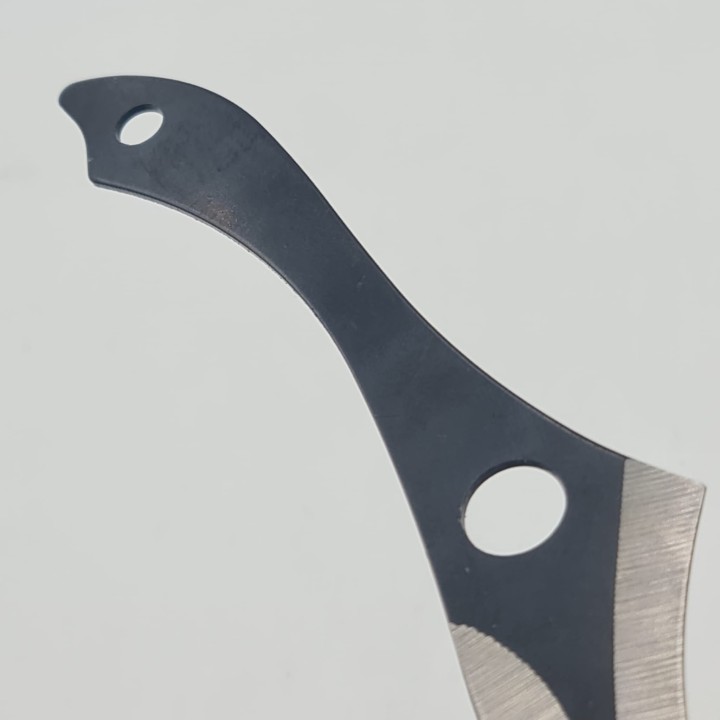 Cutit Ninja de Aruncat in Copaci, Curbat, 18cm, Negru