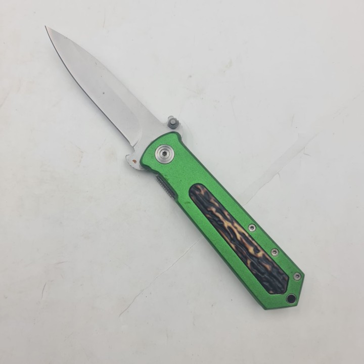 Briceag cu Agatatoare, Deschidere Manuala, Model Scoarta de Copac, Verde, 20 cm