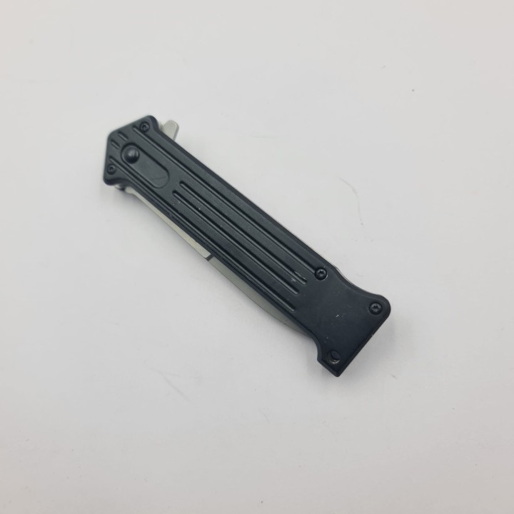 Briceag Model Sageata, Deschidere Manuala, Sistem Prindere Curea, 21 cm, Negru